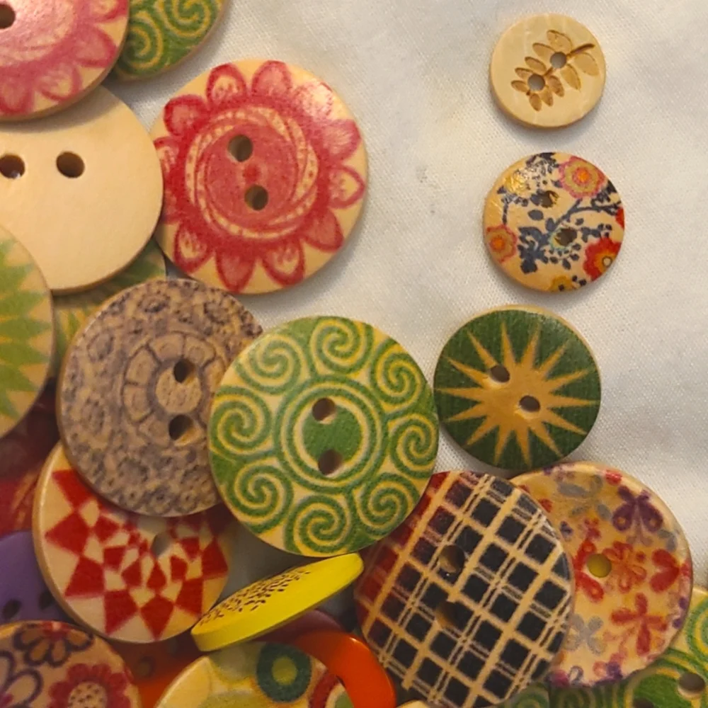 Colorful Buttons - Picture 3 of 4
